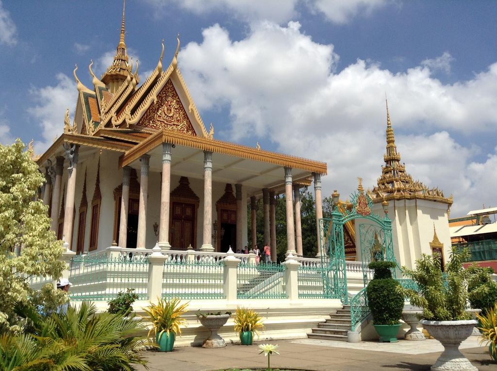 Khun Leng Guesthouse Phnom Penh Esterno foto
